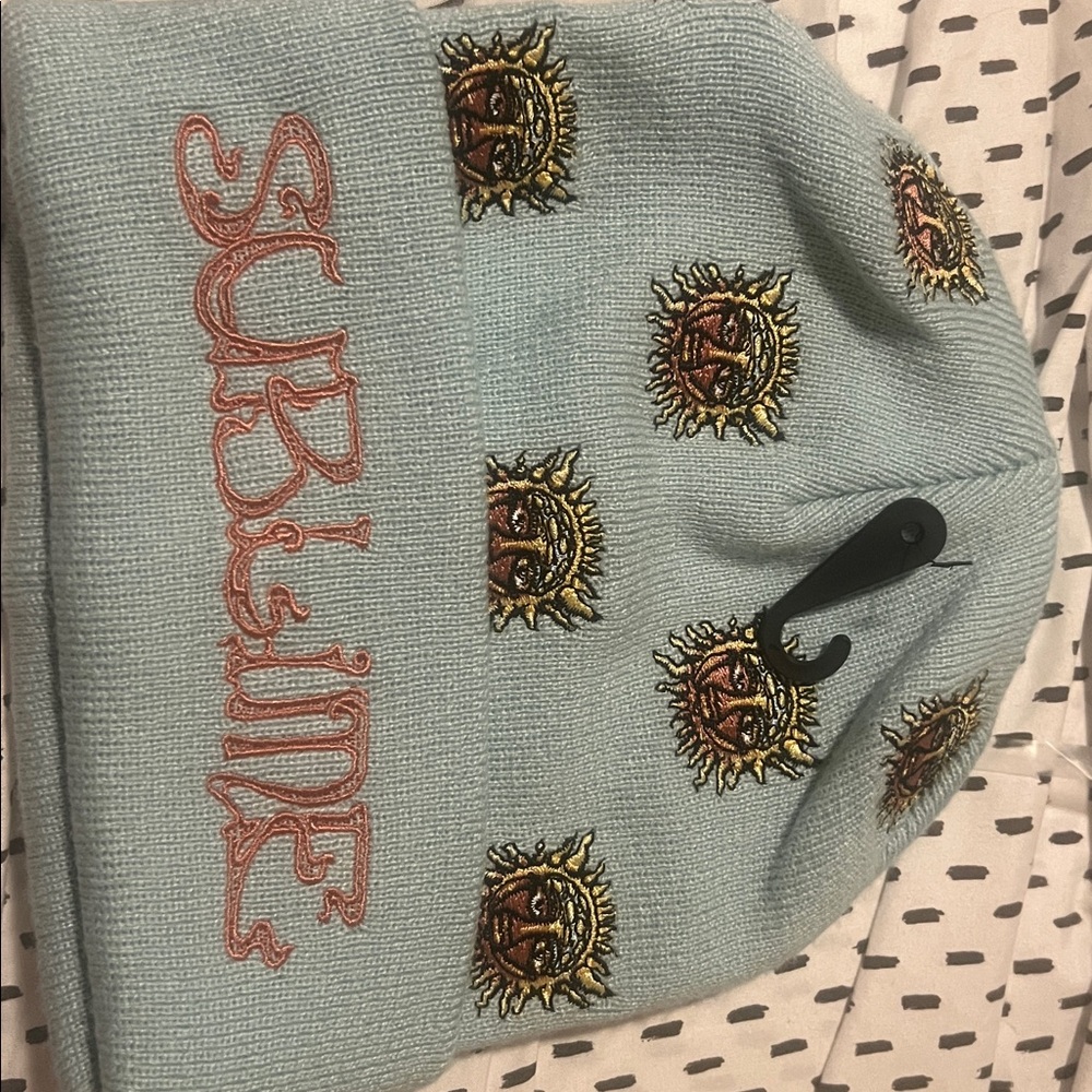 SUBLIME UNISEX SUN LOGO BEANIE EMBROIDERED KNIT LIGHT BLUE NWOT LICENSED - Picture 5 of 7